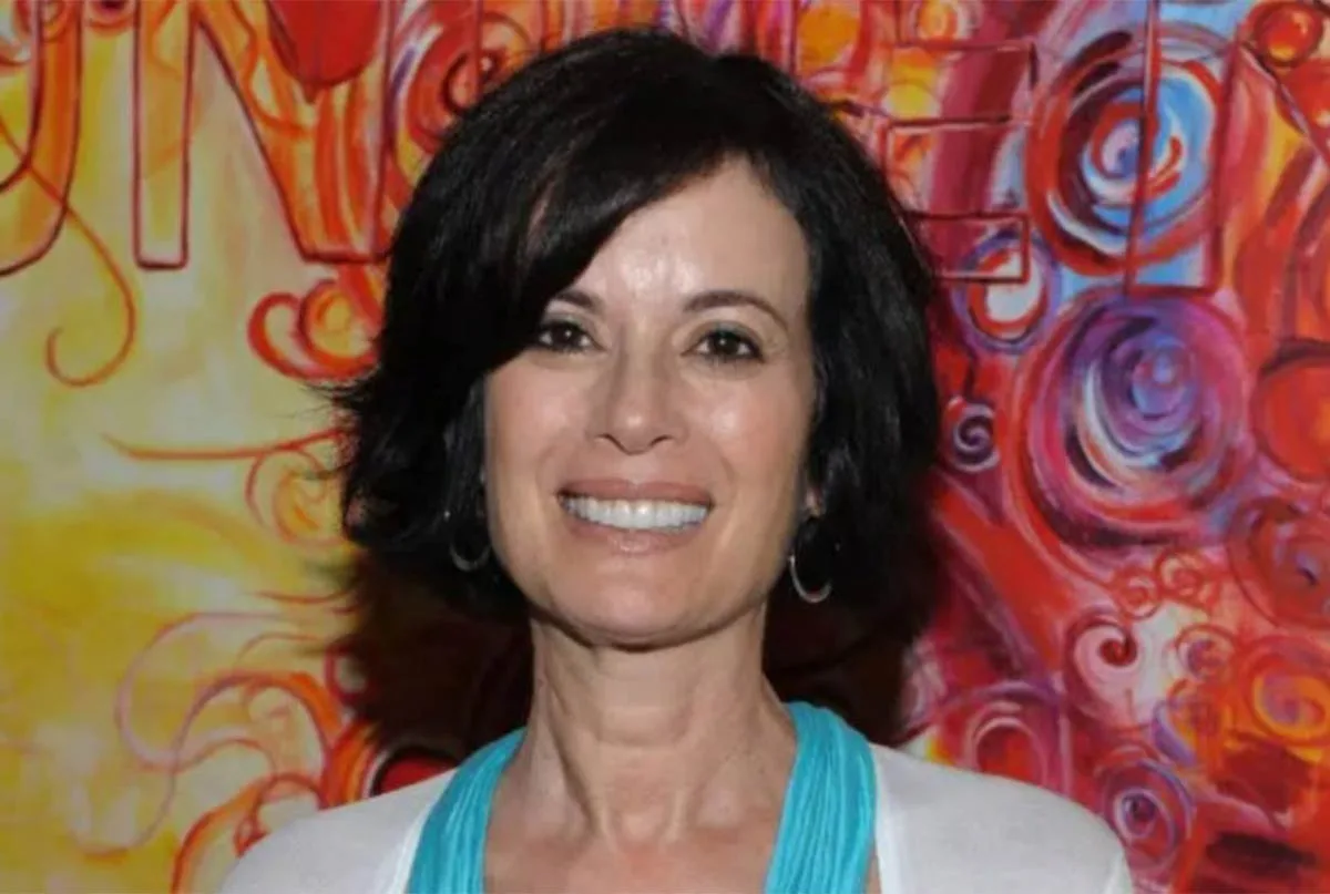 سخنان آموزنده و روانشناسانه از دبی فورد؛ جملات عمیق روانشناسی و انگیزه دهنده سخنان آموزنده و روانشناسانه از دبی فورد؛ جملات عمیق روانشناسی و انگیزه دهنده