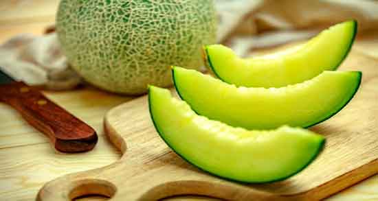 طرز تهیه آب طالبی ؛ دستور مصرف اب طالبی برای میان وعده کودکان
