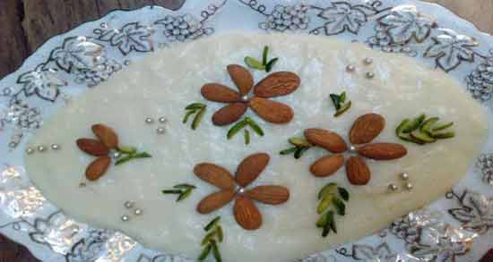 طرز تهیه حریره بادام با نشاسته برای بزرگسالان ؛ آموزش درست کردن حریره بادام با نشاسته