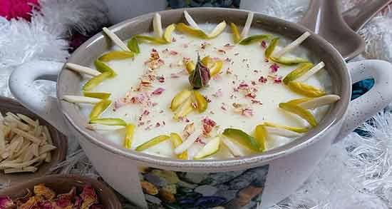 طرز تهیه حریره بادام با نشاسته و شیر ؛ نحوه درست کردن حریره بادام با نشاسته و شیر