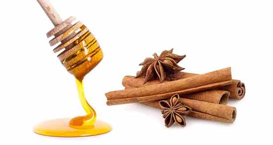 عسل و دارچین برای درد پریودی ؛ فواید خوردن عسل و دارچین برای تسکین درد پریودی