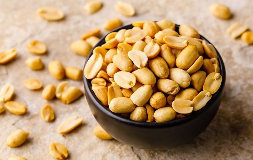 فواید بادام زمینی برای خانم ها (10 خاصیت از کمک به کاهش وزن تا افزایش انرژی) فواید بادام زمینی برای خانم ها (10 خاصیت از کمک به کاهش وزن تا افزایش انرژی)