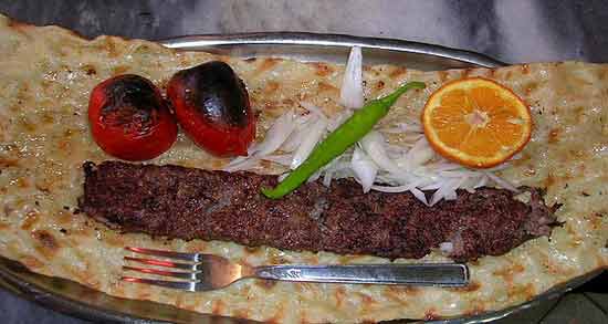 فواید کباب کوبیده در بدنسازی ؛ خاصیت خوردن کباب کوبیده برای افراد بدنساز
