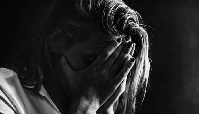 متن درباره گذشته تلخ؛ 30 جمله سنگین درباره خاطرات گذشته و بد