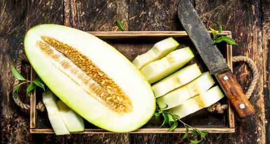 مضرات خربزه برای کرونا ؛ بررسی مضرات خوردن خربزه برای افراد کرونایی