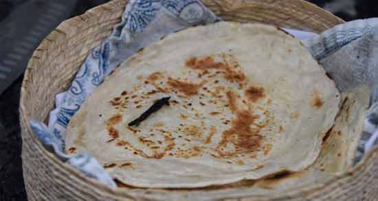 نان خشک در کباب کوبیده ؛ آیا می توان برای پخت کباب کوبیده از نان خشک استفاده کرد؟