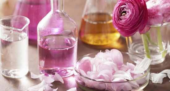 نحوه مصرف گلاب برای گلو درد ؛ روش صحیح استفاده از گلاب برای درمان گلو درد