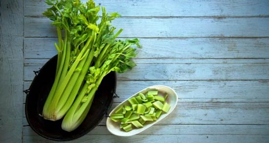 پاکسازی کبد با جعفری و کرفس ؛ خاصیت دارویی خوردن جعفری و کرفس برای پاکسازی کبد