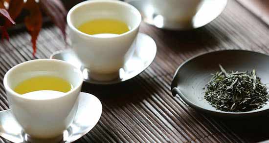 چای سبز فشار خون را بالا میبرد ؛ مصرف چای سبز چه تاثیری روی فشار خون دارد