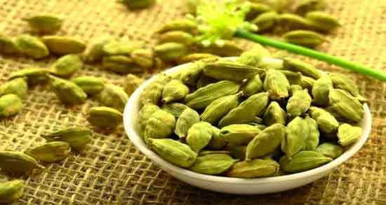 بهترین زمان مصرف عرق هل ؛ چه زمانی عرق هل مصرف کنیم؟