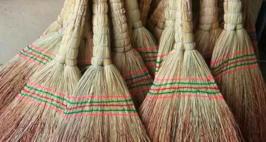 تعبیر خواب جارو دادن ، معنی جارو دادن در خواب های ما چیست تعبیر خواب جارو دادن ، معنی جارو دادن در خواب های ما چیست