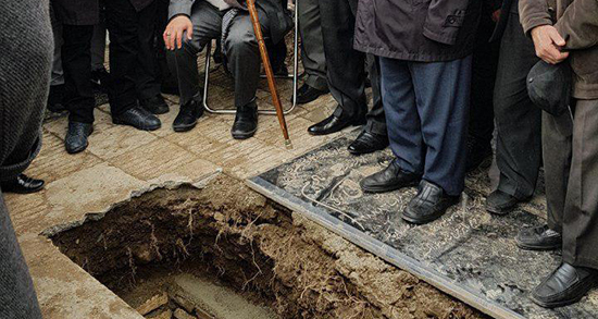 تعبیر خواب خاکسپاری مادر ، معنی دیدن خاکسپاری مادر در خواب های ما چیست