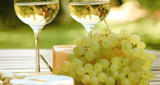 تعبیر خواب خوردن شراب زرد ، معنی خوردن شراب زرد در خواب های ما چیست