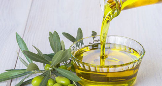 تعبیر خواب ریختن روغن روی فرش ، معنی ریختن روغن روی فرش در خواب چیست