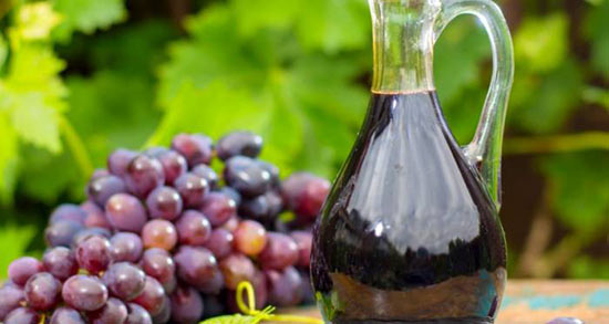 تعبیر خواب ریختن سرکه روی زمین ، معنی ریختن سرکه روی زمین در خواب