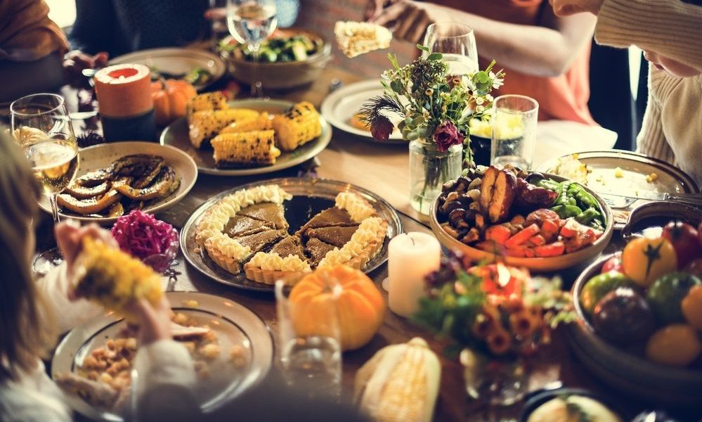 تعبیر خواب شام دادن ، معنی شام دادن در خواب های ما چیست