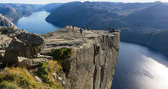 تعبیر خواب صخره سنگی ، معنی دیدن صخره سنگی در خواب های ما چیست