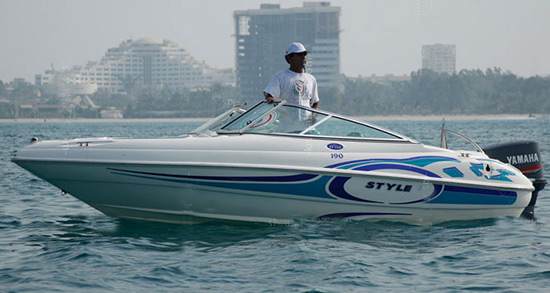 تعبیر خواب قایق موتوری سوار شدن ، معنی قایق موتوری سوار شدن در خواب تعبیر خواب قایق موتوری سوار شدن ، معنی قایق موتوری سوار شدن در خواب