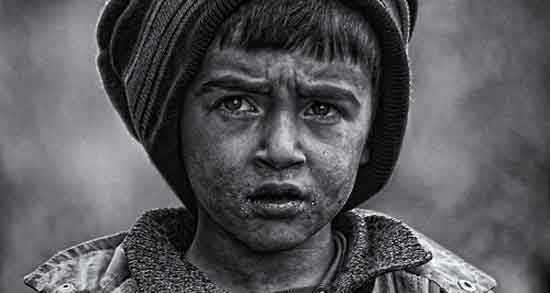 تعبیر خواب نوازش یتیم ، معنی دیدن نوازش یتیم در خواب های ما چیست