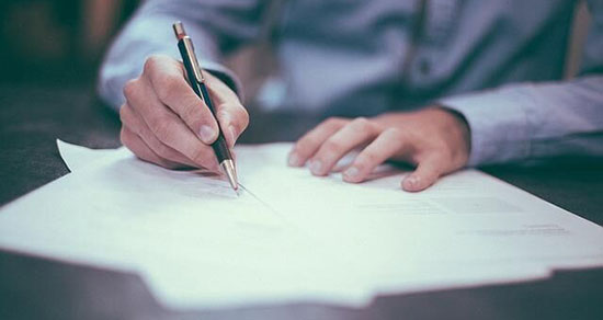 تعبیر خواب نوشتن با خودکار آبی ، معنی نوشتن با خودکار آبی در خواب چیست
