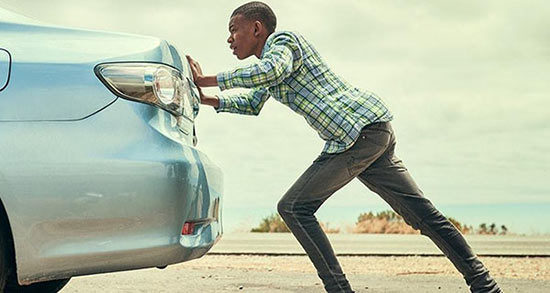 تعبیر خواب هل دادن در آب ، معنی هل دادن در آب در خواب های ما چیست