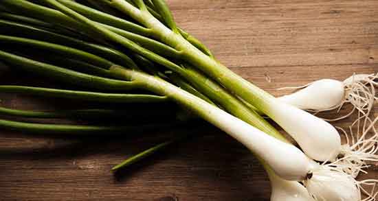 تعبیر خواب پیازچه چیدن ، معنی پیازچه چیدن در خواب های ما چیست تعبیر خواب پیازچه چیدن ، معنی پیازچه چیدن در خواب های ما چیست