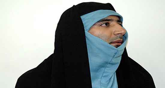 تعبیر خواب چادر سر کردن مرد ؛ چادر مشکی کهنه و چادر نداشتن زن