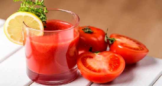 خواص آب گوجه فرنگی برای مو ؛ تاثیر مصرف آب گوجه فرنگی برای درمان ریزش مو
