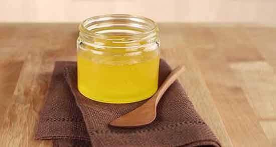 خواص درمانی روغن مورچه ؛ درمان مشکلات شنوایی با مصرف روغن مورچه