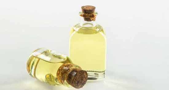 خواص روغن شترمرغ برای موخوره ؛ تاثیر استفاده از روغن شترمرغ برای درمان موخوره