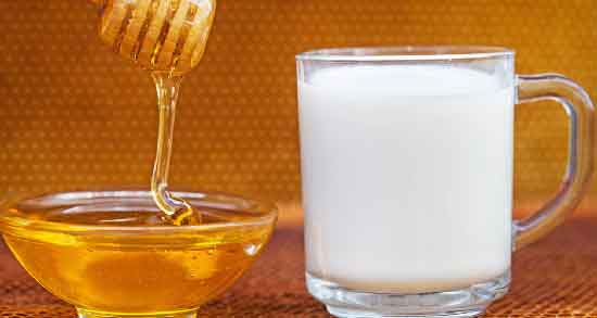 خواص شیر گرم و عسل و خاصیت دارویی مصرف شیر گرم و عسل برای سلامتی خواص شیر گرم و عسل ؛ خاصیت دارویی مصرف شیر گرم و عسل برای سلامتی