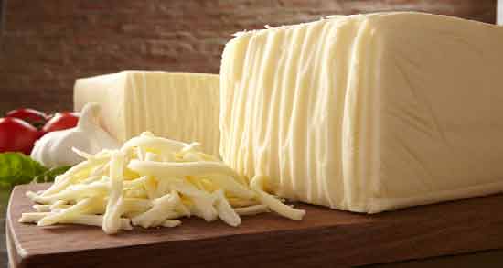 خواص پنیر پیتزا در بارداری ؛ بررسی فواید مصرف پنیر پیتزا برای زن باردار