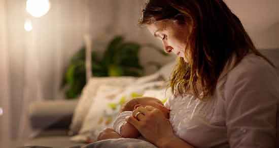 دعا برای افزایش شیر مادر ؛ خواندن ذکر و دعاهایی برای زیاد شدن شیر مادر