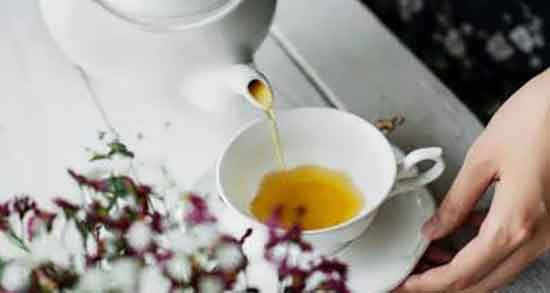 دمنوش گلپر برای کودکان ؛ ایا خوردن دمنوش گلپر برای دلپیچه اطفال مفیده