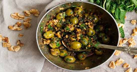 سبزی چوچاق برای زیتون پرورده ؛ استفاده از چوچاق برای درست کردن زیتون پرورده