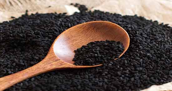 سیاه دانه برای دفع پروتئین ؛ خاصیت خوردن سیاه دانه برای درمان دفع پروتئین