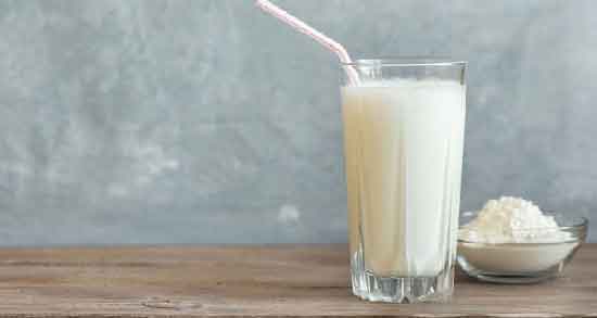 شیر گرم برای بی خوابی ؛ درمان سریع بی خوابی با نوشیدن شیر گرم