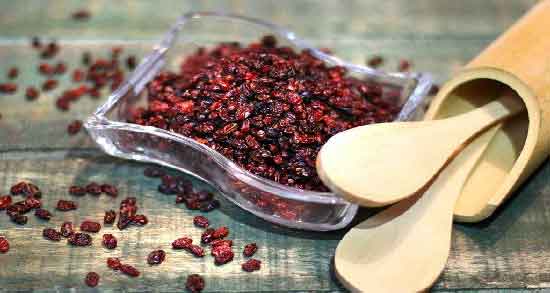 طرز تهیه دمنوش زرشک و عناب ؛ آموزش درست کردن دمنوش زرشک و عناب در منزل