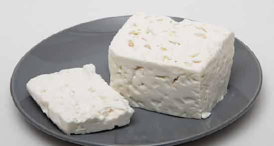 طرز تهیه پنیر گوسفندی در خانه ؛ آموزش مرحله به مرحله تهیه پنیر گوسفندی