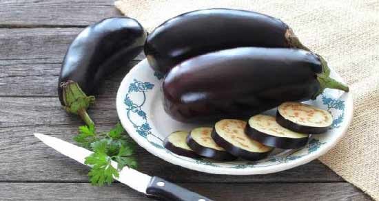 طریقه گرفتن آب بادمجان ؛ چگونه می توانیم آب بادمجان درست کنیم؟