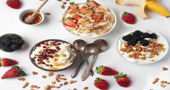 ماست ایسلندی برای صبحانه ؛ تامین انرژی بدن با خوردن ماست ایسلندی در صبحانه