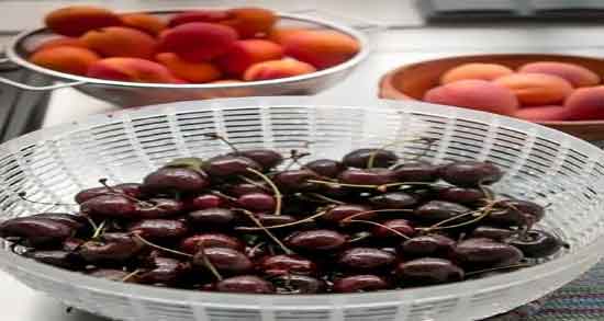 کمپوت گیلاس و یبوست ؛ فواید مصرف کمپوت گیلاس برای درمان یبوست