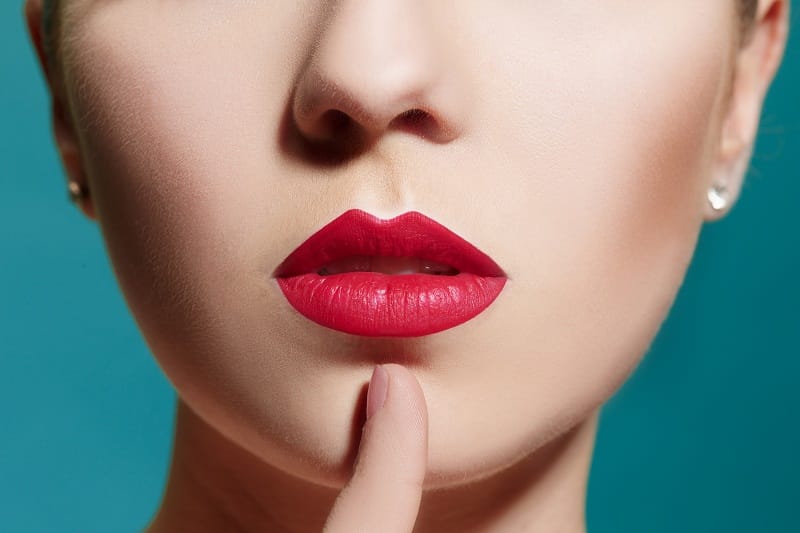 روش های مراقبت از لب برای داشتن لب های نرم و لطیف زیبا