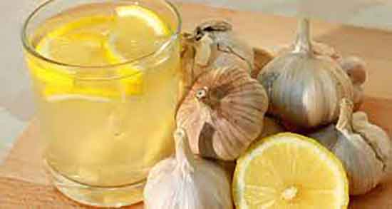 آب سیر برای گوش درد ؛ ایا مصرف اب سیر برای درمان درد گوش مفید است