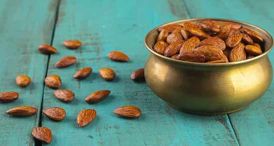 آیا بادام شور چاق کننده است ؛ تاثیر خوردن بادام شور برای افزایش وزن