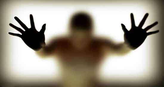 تعبیر خواب تجاوز ، فرار از متجاوز و اذیت شدن توسط مرد و رابطه نامشروع پدر و دختر