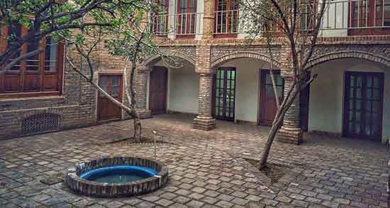 تعبیر خواب خانه کهنه ، معنی دیدن خانه کهنه و قدیمی در خواب ما چیست