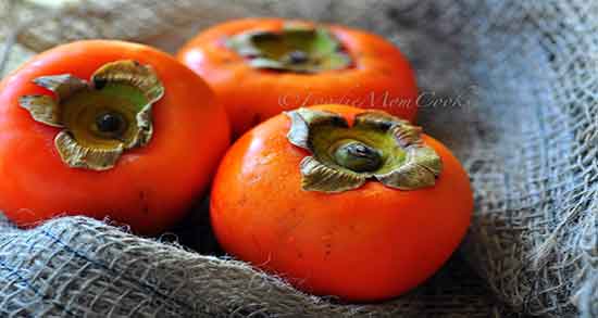 تعبیر خواب خرمالو چیدن و خوردن ، معنی چیدن و خوردن خرمالو در خواب ما چیست