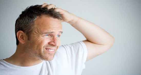 تعبیر خواب دست کشیدن بر سر ، روی مو توسط مرده و زنده چیست