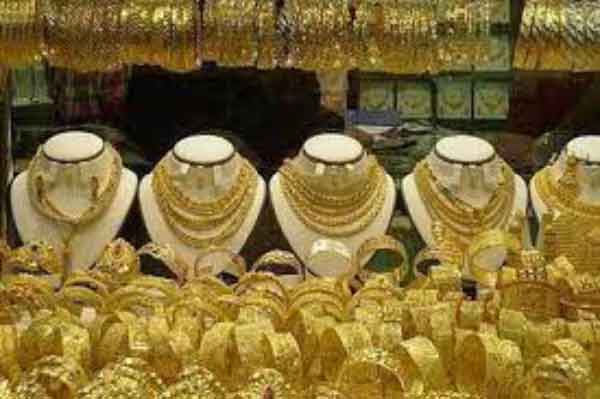 تعبیر خواب رفتن به طلا فروشی و خرید طلا در خواب دختر مجرد از نظر معبران اسلامی و معروف